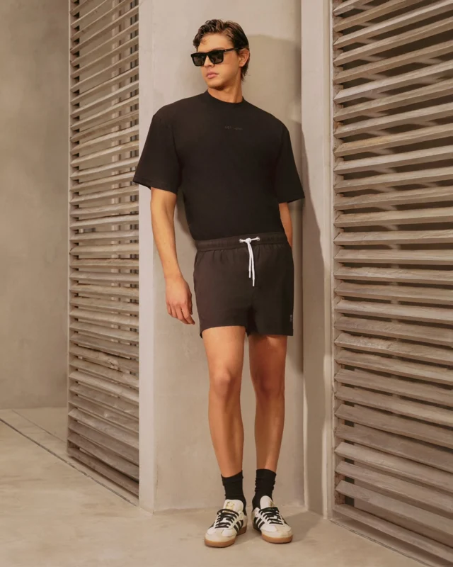 [ tus nuevos básicos están en acrobata.com.ar ]