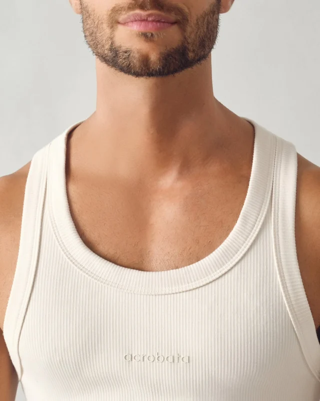 𝗕𝗘𝗥𝗟𝗜𝗡_𝚏𝚒𝚌𝚑𝚊 𝚝é𝚌𝚗𝚒𝚌𝚊:
-musculosa morley
-textura suave
-talles S al XXXL
-tres colores

ÚLTIMAS UNIDADES. NOW OR NEVER.
[ acrobata.com.ar ]